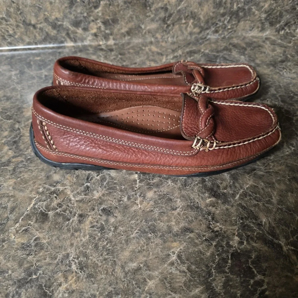 L.L. Bean Women's Size 7.5 M Brown Leather Slip On Driving Loafers Shoes Vibram
